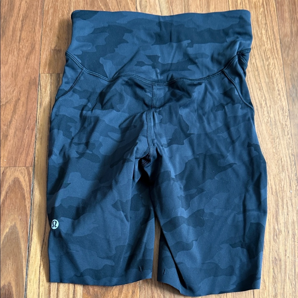 Lululemon Athletica base pace high-rise short 8 inch - Picture 3 of 4